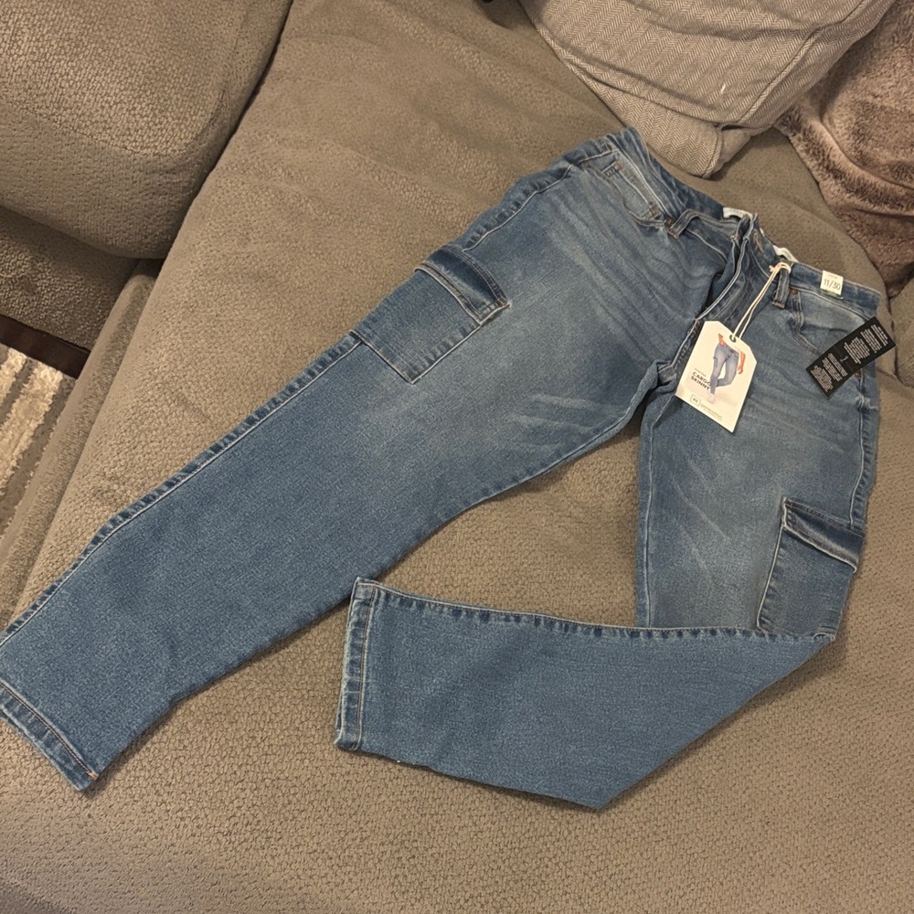 Cargo Women's Blue cargo Ankle Jeans